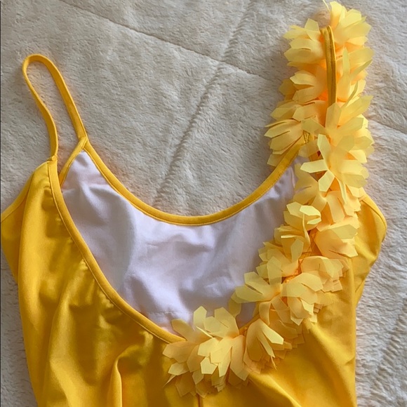 NWOT yellow one piece bathing suit - Picture 3 of 6